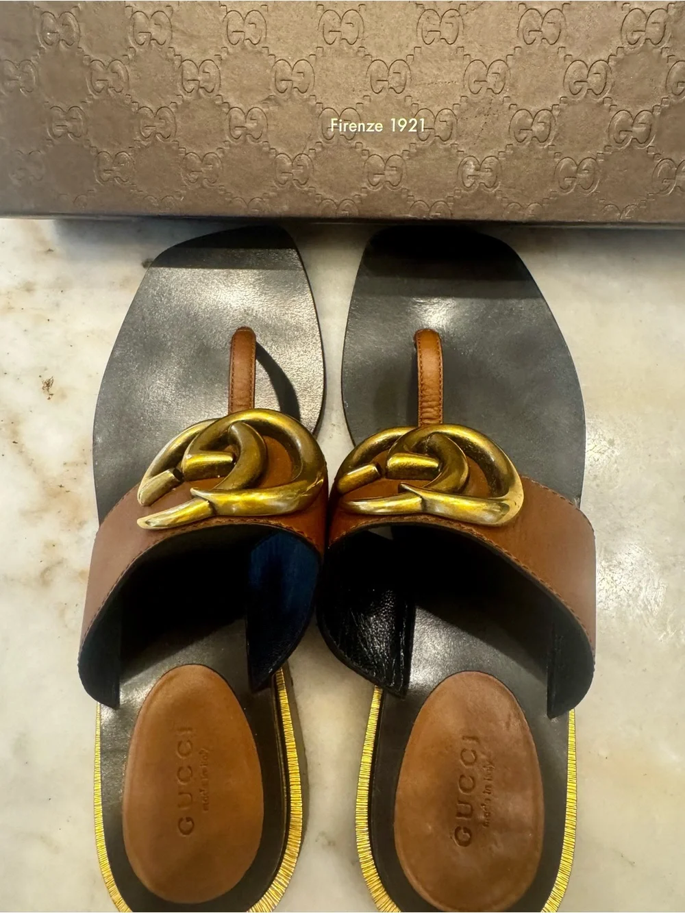 Gucci Brown Leather Thong Sandals with Gold Double-G
